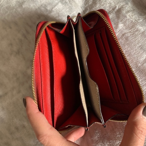 Michael Kors red wallet (wristlet) - Picture 2 of 2